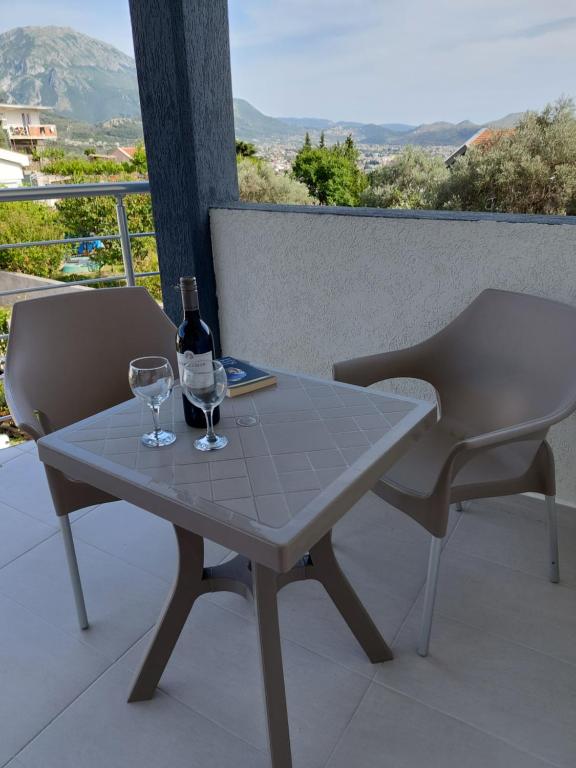 Apartments Tramonto - Ferienwohnung Bar
