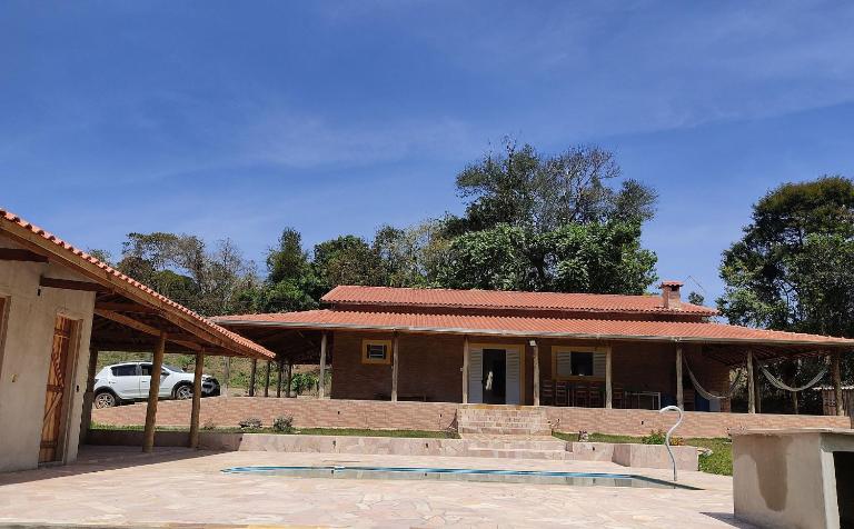 Chácara com Piscina São Thomé das Letras - Chácara Fortaleza - B&B São Thomé das Letras