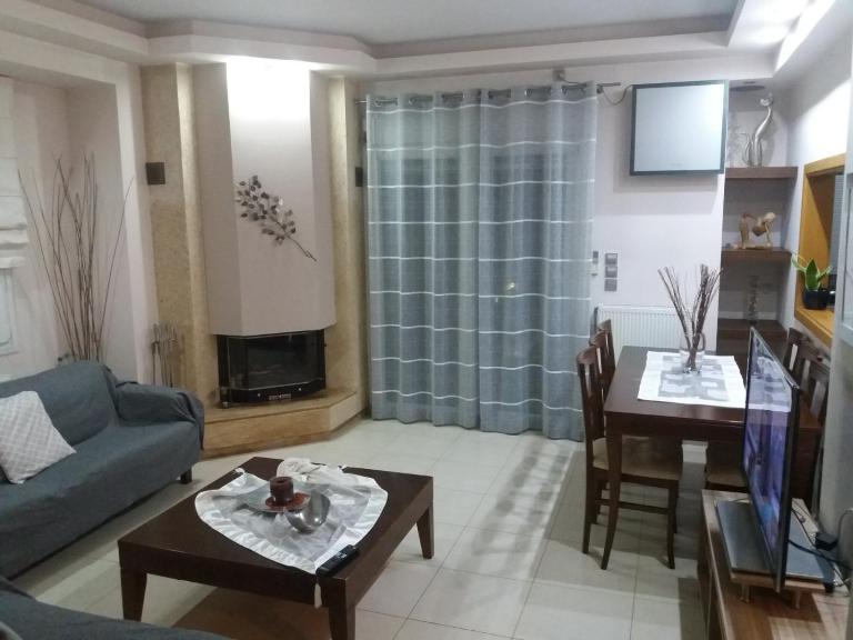 MUSEUM apartment - Ferienwohnung Volos