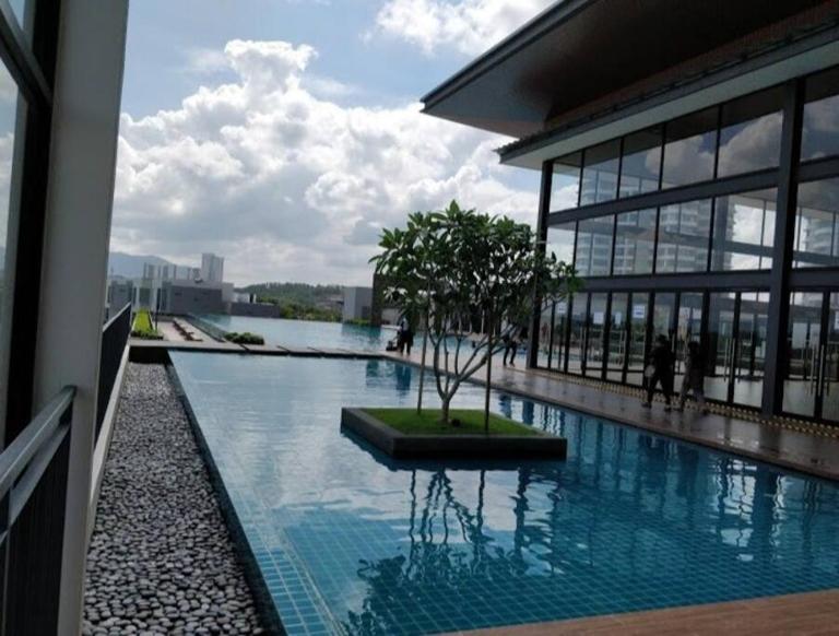 AYMAR Homestay, Residensi Lily, Nilai - B&B Kampung Baharu Nilai