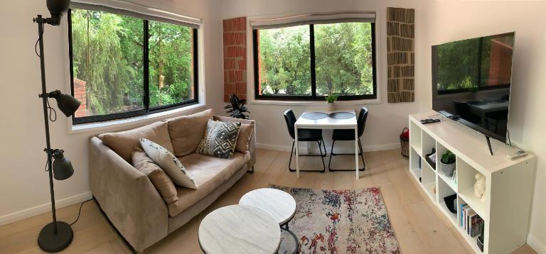 Adorable 1 bedroom private apartment - B&B Bright