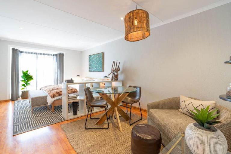 Modern apartment in culturally vibrant Melville 22 - B&B Johannesburg