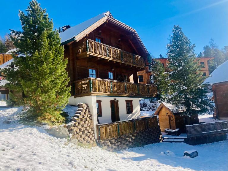 Haus Heidi Apartment Bergblick - Bed and Breakfast Turracherhöhe