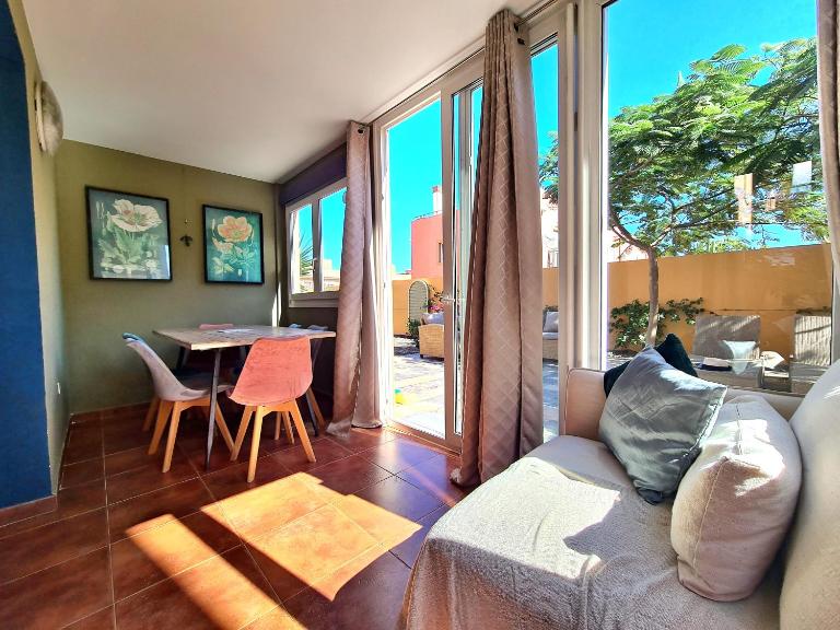 Casa Zalla 110m2, 200m2 Garden, Pool, 1Gb Wi-Fi, Private Parking - Bed and Breakfast Corralejo