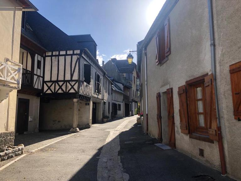 Agréable maison au centre d'Arreau pour 8 pers - B&B Arreau