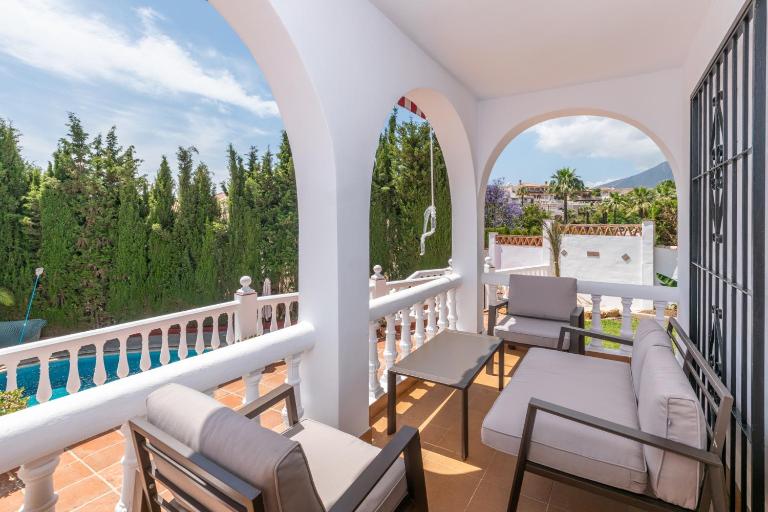 VILLA ALEGRIA Big terrace, private pool & parking - Bed and Breakfast Mijas