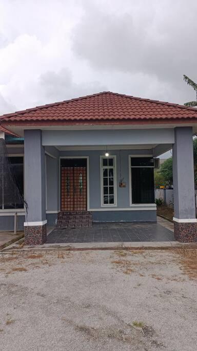 Homestay Hadif Tok Bali - B&B Pasir Puteh