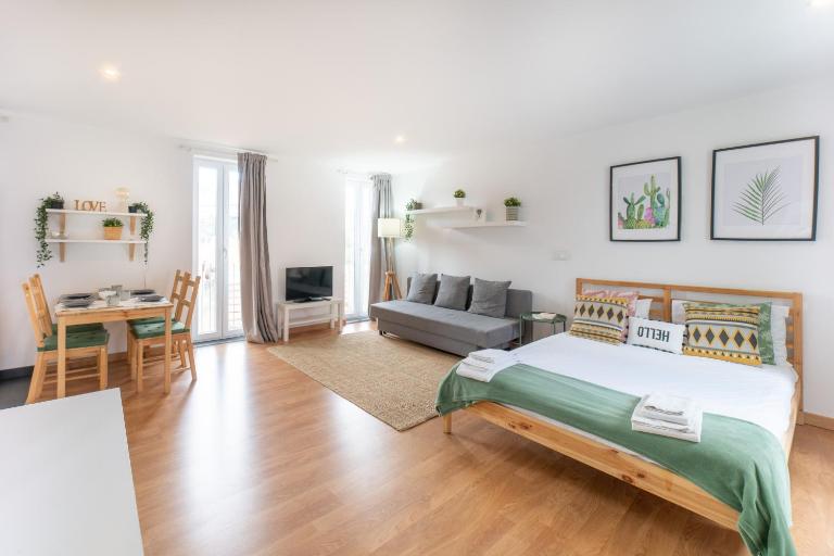 Ourique Charm Apartments - B&B Lisbona