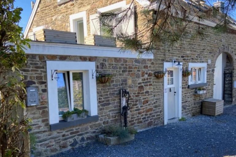 PINE COTTAGE- 5 minutes Francorchamps - charme -piscine-calme-jardin - Chambres d'hôtes Le Sart