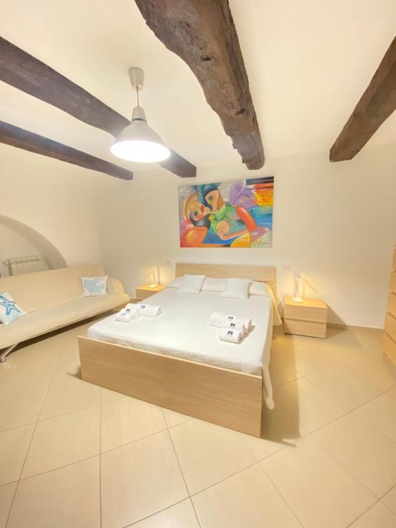Ch Suite & PrivateParking - Corso 18 Agosto - Apartment - B&B Potenza