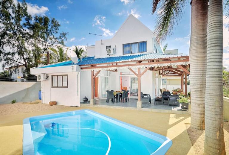 Côte Ouest - VUE IMPRENABLE SUR LA MER - VILLA BELIFAGE BLEUE avec Piscine Privative - B&B Albion