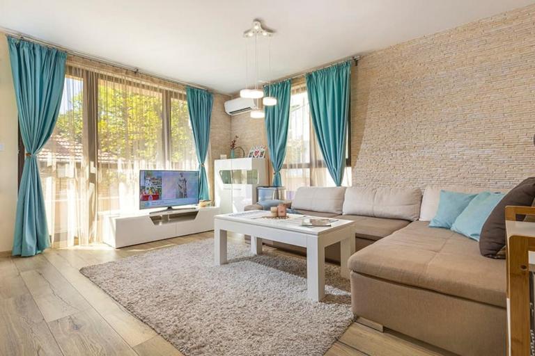 2BR apartment ,10 minutes walk to TOP Center - B&B Filippopoli