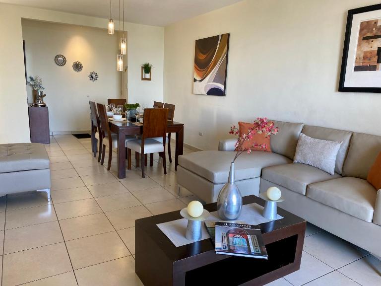 Beautiful apartment, Terrace with incredible view, 3 bdr, Escalon, Exclusive, Secure - Ferienwohnung San Salvador