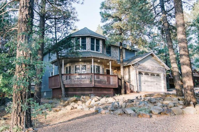 RelaxingRejuvenating 4BR 3 and half BA cabin Munds Park - Bed and Breakfast Munds Park