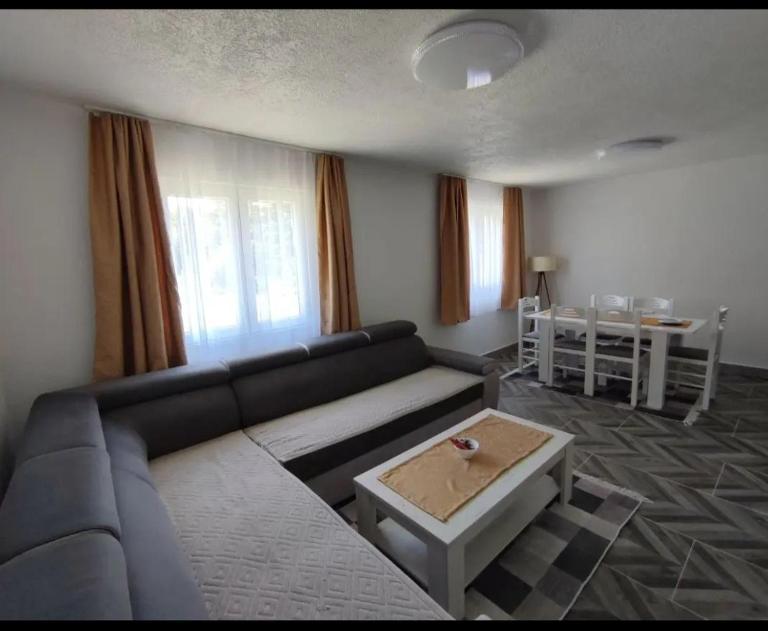 House Bozovic - Ferienwohnung Zabljak