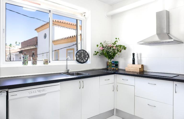 Lovely 2-bedroom home in Pueblo Nuevo de Guadiaro - B&B Guadiaro