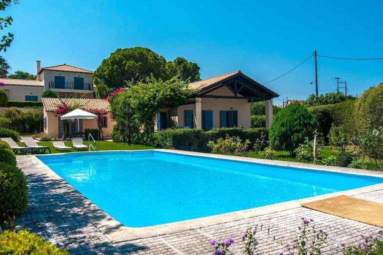 Villa Loukia - Chambres d'hôtes Spartiá