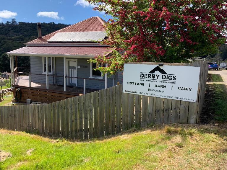 Derby Digs Cottage - Bed and Breakfast Derby