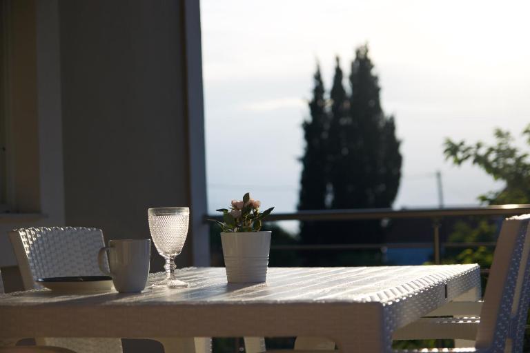 Casa Di Calma Four Seasons Guest House - B&B Kastrí