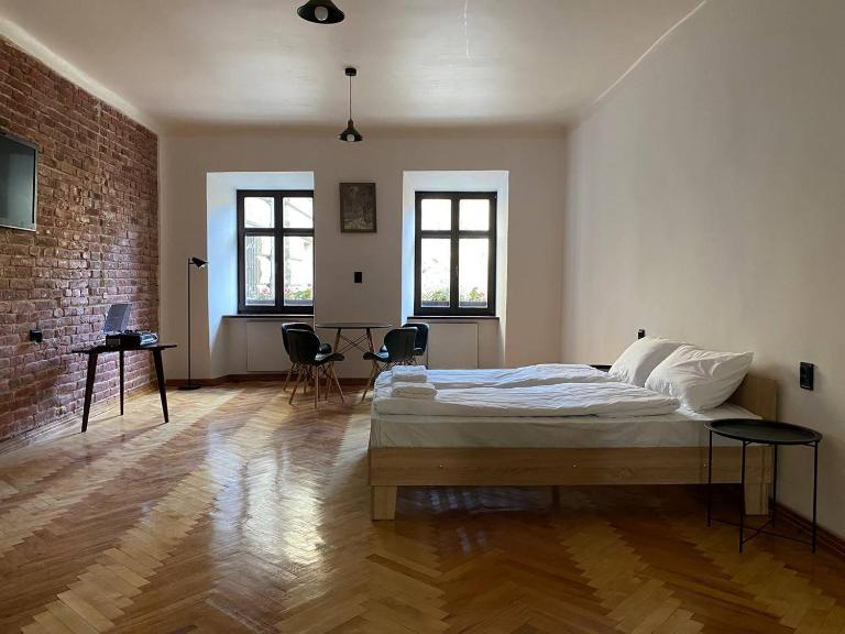 Багатомісні Апартаменти на Арсенальній - B&B Leópolis