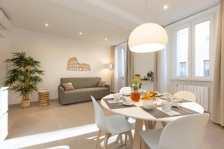 Colosseum Holidays - San Giovanni in Laterano - B&B Roma