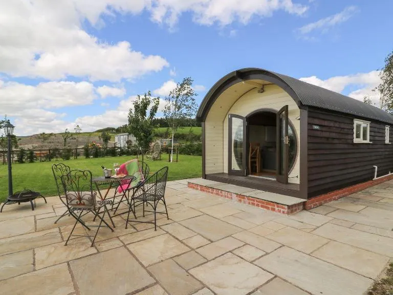 Valley View Pod - Bed and Breakfast Rhayader