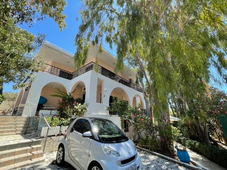 Tersanas Beach Apartments - Bed and Breakfast Chorafakia