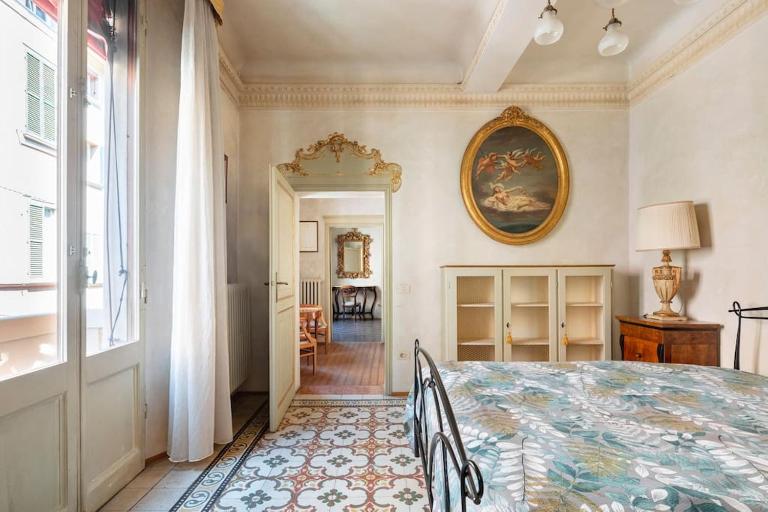 Central Elegant Apartment - Liberty House - B&B Bologna