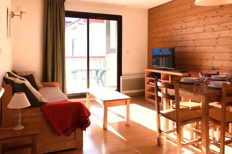 CHARMANT T3 AVEC VUE MONTAGNE et PARKING PRIVATIF - B&B Font-Romeu-Odeillo-Via