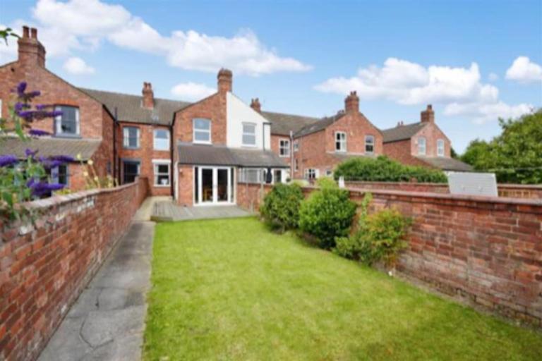 Spacious Victorian townhouse with Cathedral views - Chambres d'hôtes Lincoln