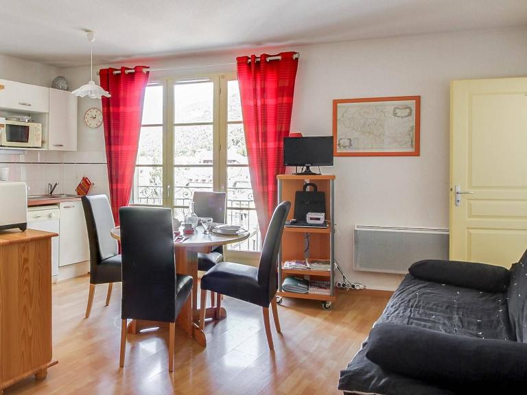 Appartement T2 cabine pour 6 pers, parking inclus, face aux télécabines - FR-1-401-19 - Ferienwohnung Cauterets