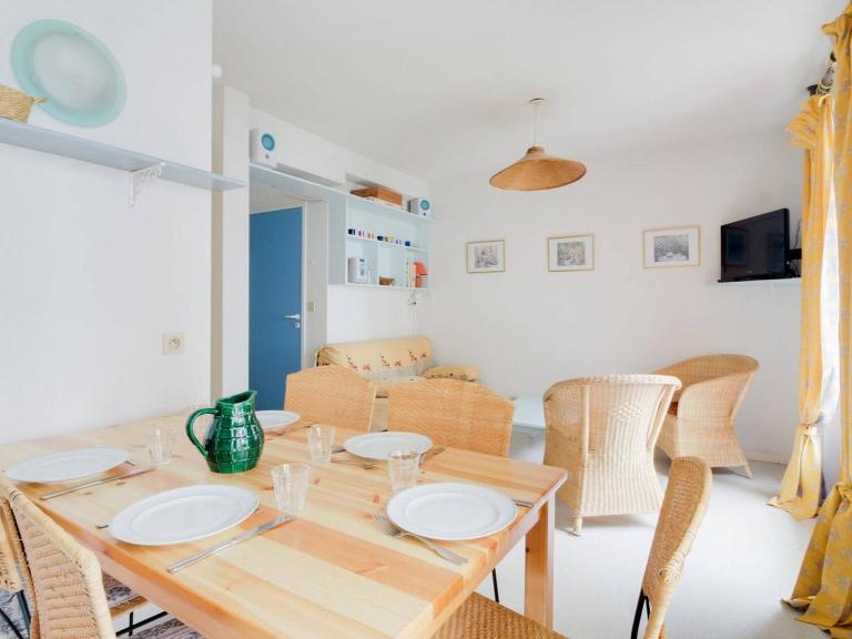 Appartement lumineux 6 pers., 1er étage, balcon, centre Cauterets, local skis, proche télécabine - FR-1-401-109 - Ferienwohnung Cauterets