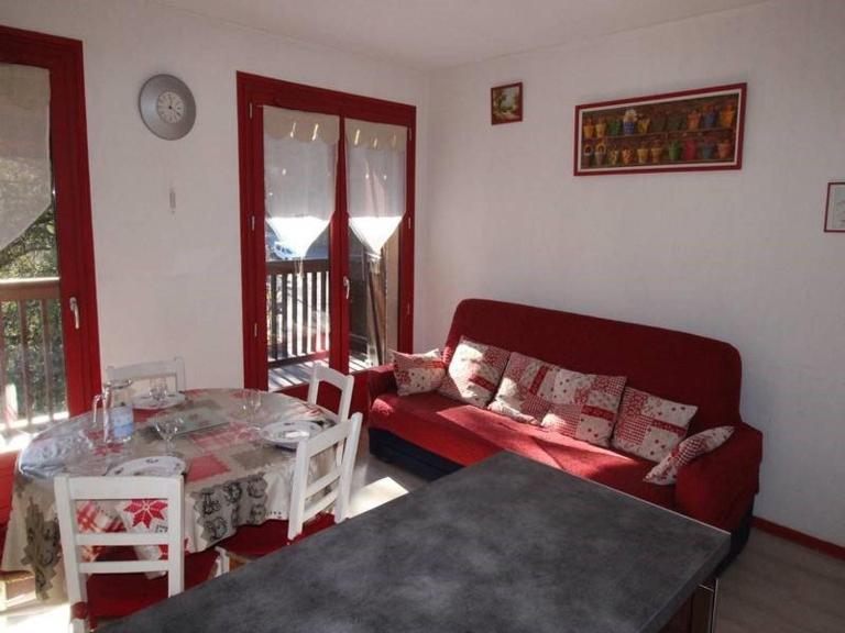 T3 Sud au Pied Téléphérique avec Balcon, Parking, Animaux OK - FR-1-313-125 - B&B Bagnères-de-Luchon