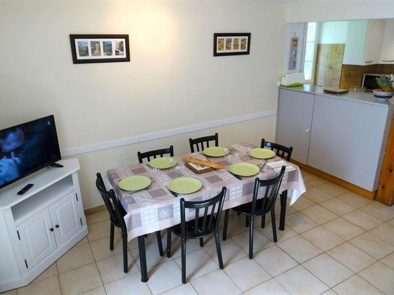 Maison Charmante 6 Pers, 3 Ch, Terrasse, Jardin, Proche Marché et Télécabine à Luchon - FR-1-313-158 - B&B Bagnères-de-Luchon
