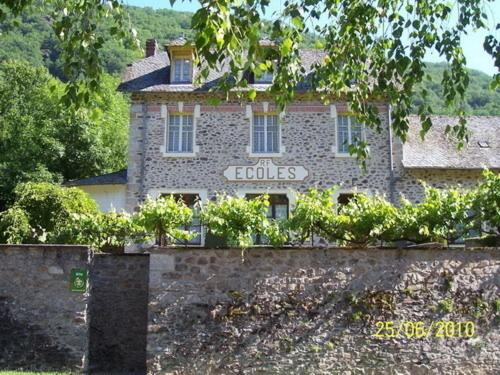 Gîte ecole 1 - B&B Soursac