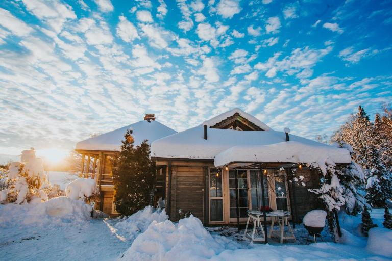 Brīvdienu māja Mākoņi - B&B Ratnieki