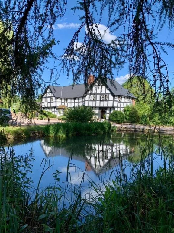 Historic Tudor House in rural Hereford - inc breakfast - B&B Bodenham