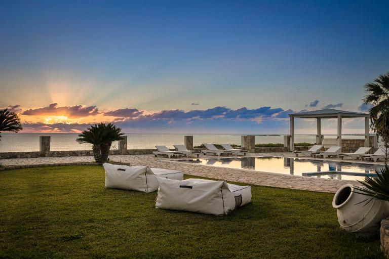 Agnanti Suites - B&B Minia