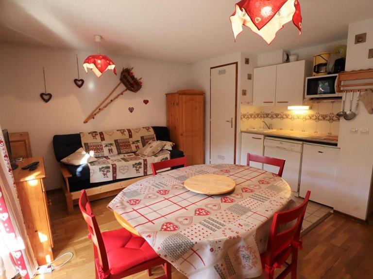 Charmant appartement 33m², 6 pers, pied des pistes, piscine, Beaufort - FR-1-342-156 - B&B Beaufort