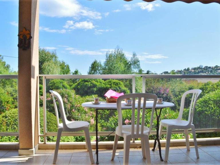 Appartement T2 avec Terrasse Sud, Climatisé, à Proximité Plage - Le Lavandou - FR-1-251-295 - B&B Le Lavandou