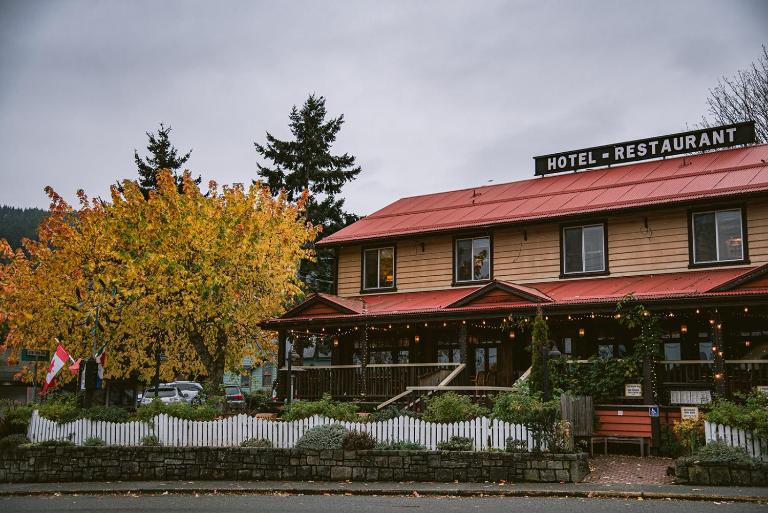 Salt Spring Inn - Bed and Breakfast Ganges