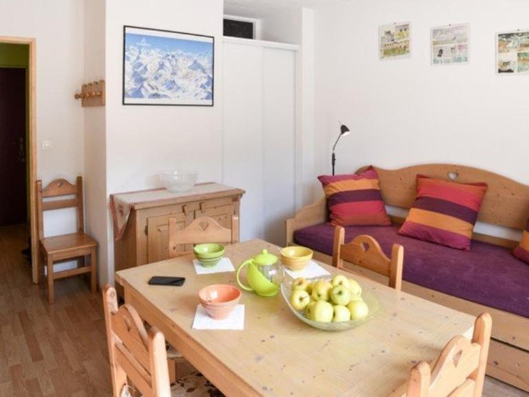 Studio avec terrasse ensoleillée face aux pistes, animaux acceptés, Montgenèvre - FR-1-266-86 - B&B Montgenèvre
