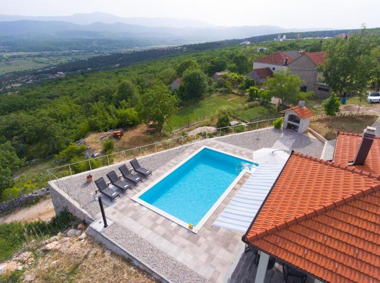 Villa Toni, villa in Imotski, private pool, barbeque, private parking - B&B Imotski