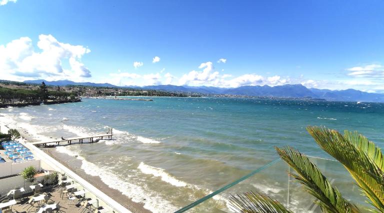 TRA CIELO E LAGO - Gerale H&B (CIR017067-CIM-00420) - B&B Desenzano del Garda
