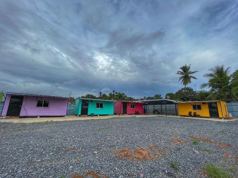 Padang Besar Rainbow Cabin Homestay - B&B Badong Wusha