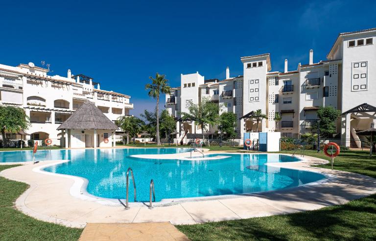 2091- Apt close from all amenities - Chambres d'hôtes Manilva