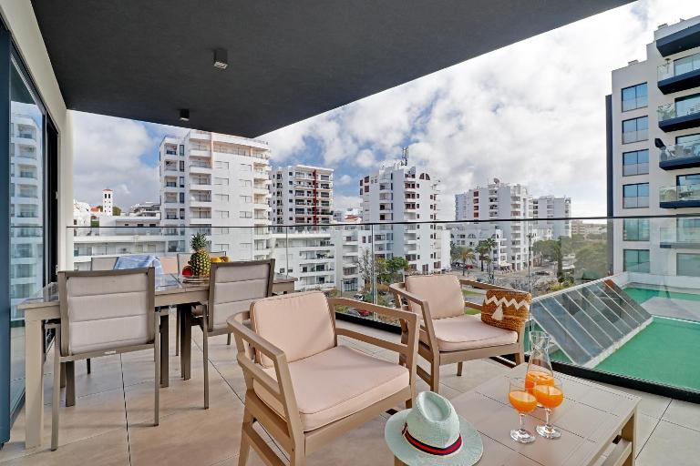 Sky Beach Apartment - Chambres d'hôtes Quarteira