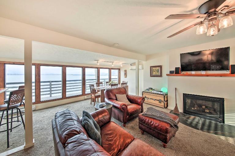 Sagle Lakefront Escape: Private Beach Access! - Ferienwohnung Sagle