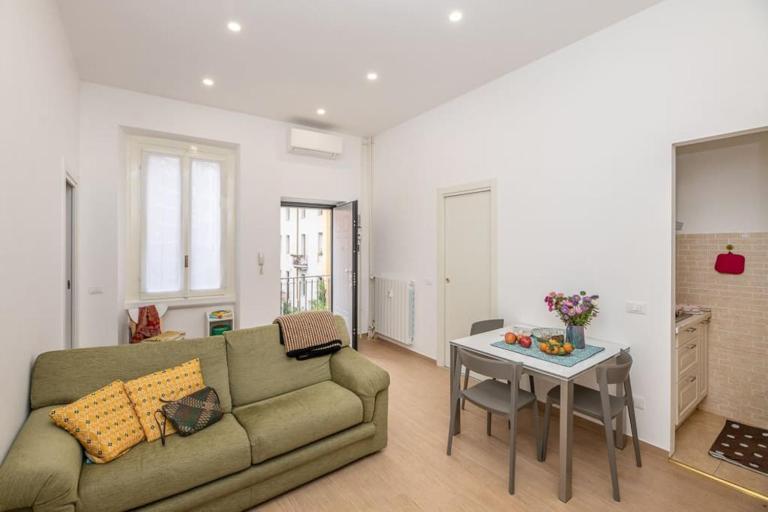 Liberty House, in stile retrò! - B&B Milano
