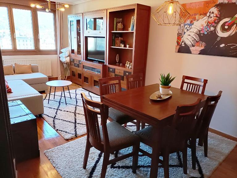 LA ERIA I, muy soleado, Wifi, garaje, 15 min a pie al centro - VUT-5781-AS - B&B Oviedo